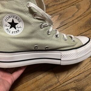 Converse Chuck Taylor tennis shoes women’s size 9